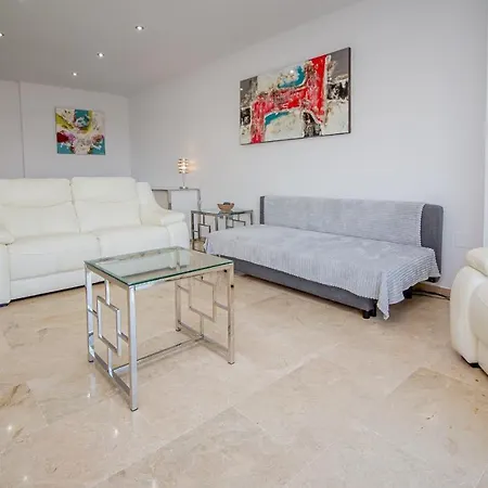 Marina Duquesa 951 Apartment *